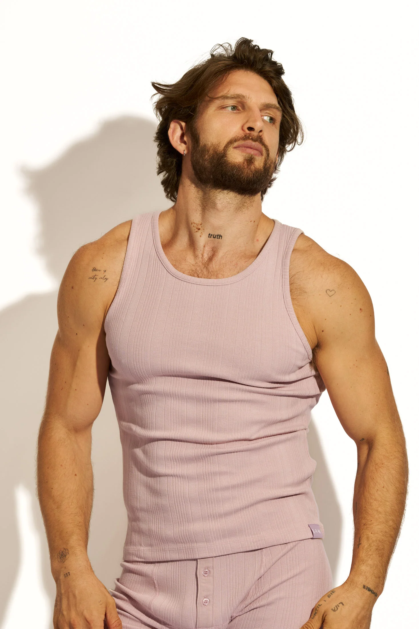 ESSENTIAL EXCLUSIVE TANK TOP REGULAR FIT - PASTEL PURPLE - Image 4