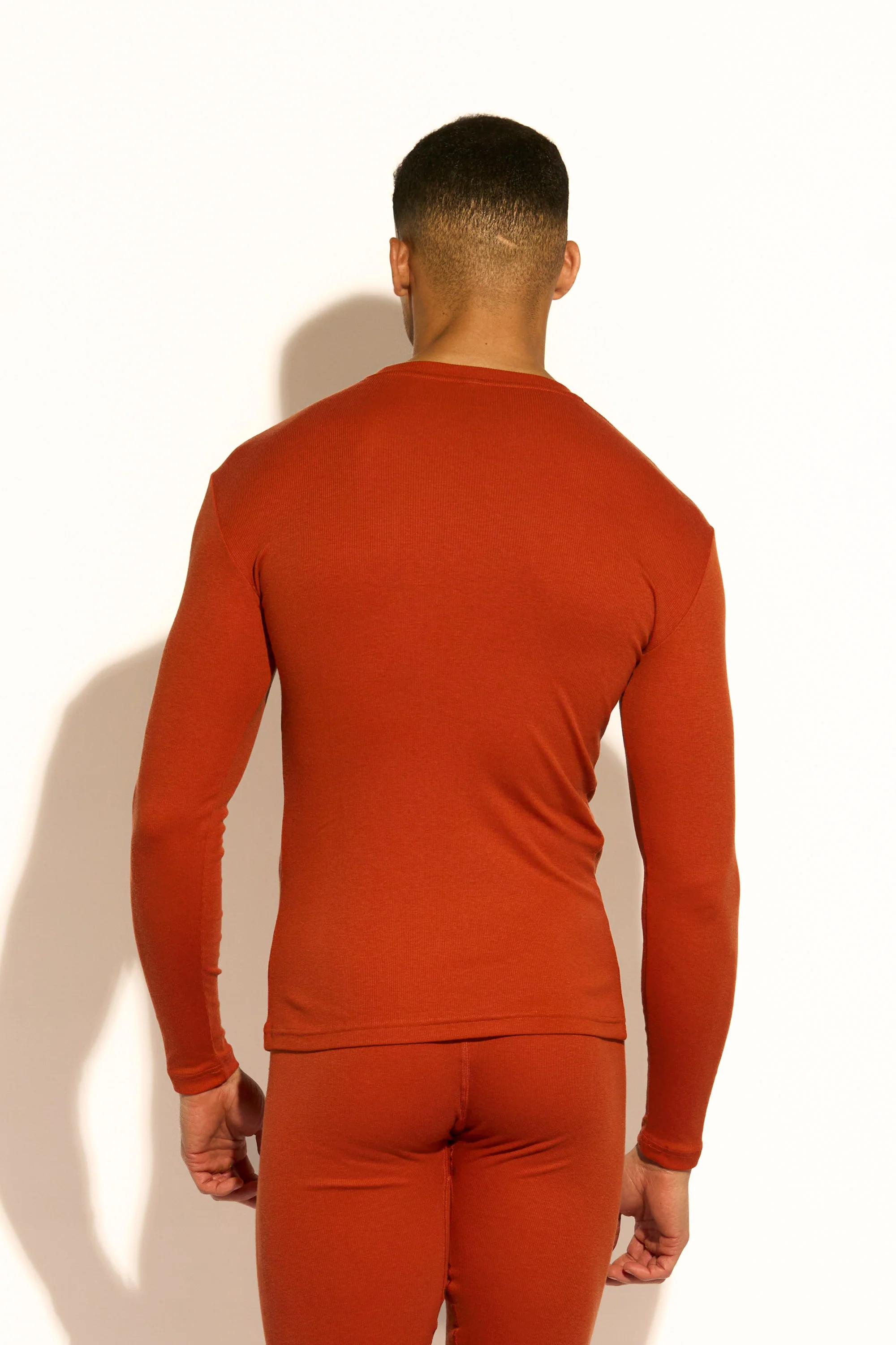 ESSENTIAL LONG SLEEVE TEE - CINNAMON - Image 4