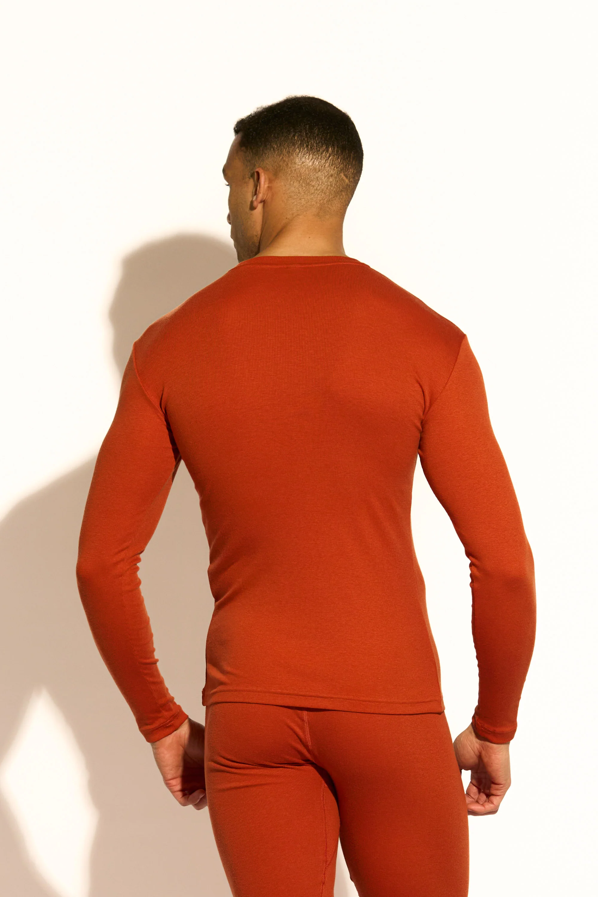 ESSENTIAL LONG SLEEVE TEE - CINNAMON - Image 6