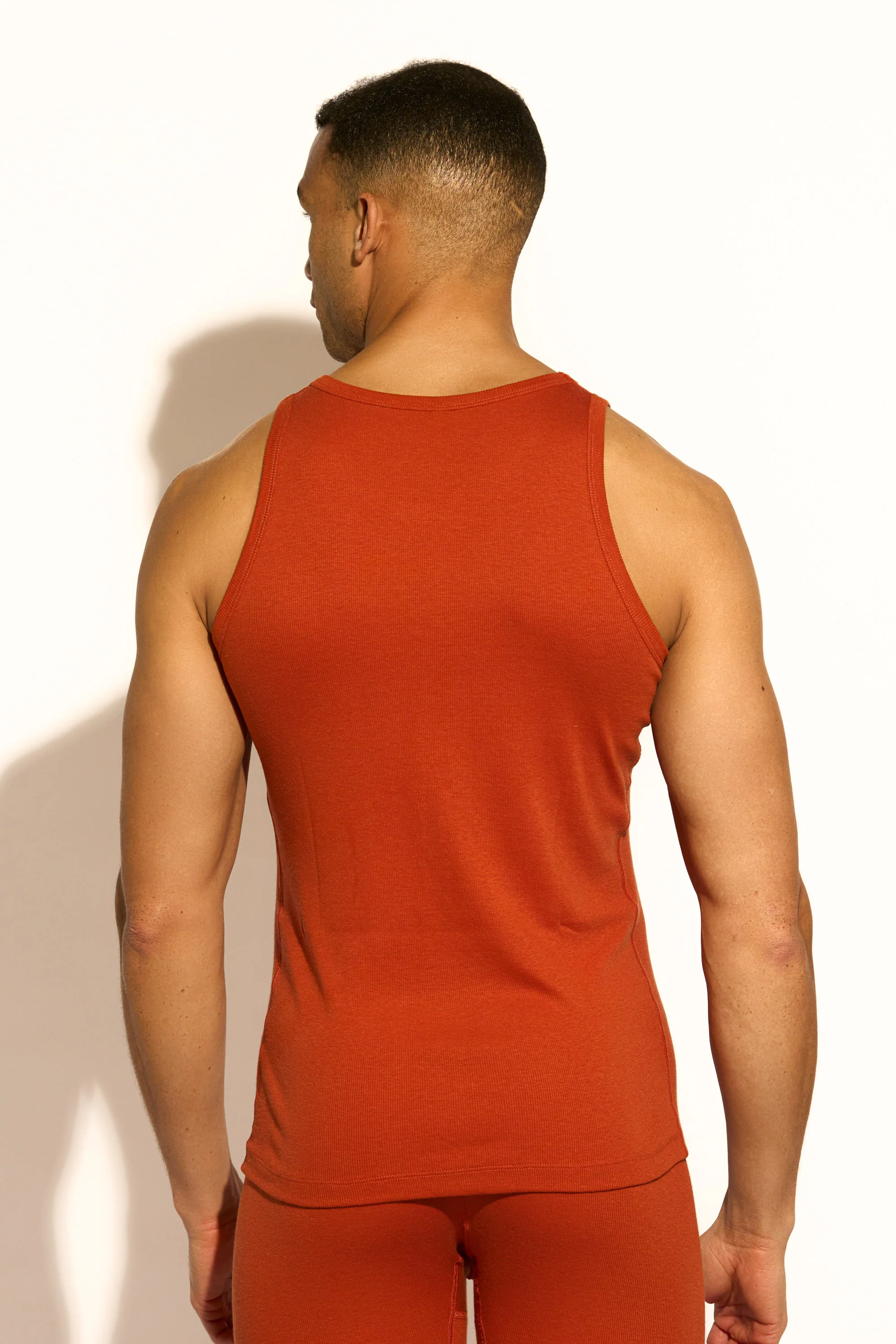 ESSENTIAL TANK TOP REGULAR FIT - CINNAMON - Image 7