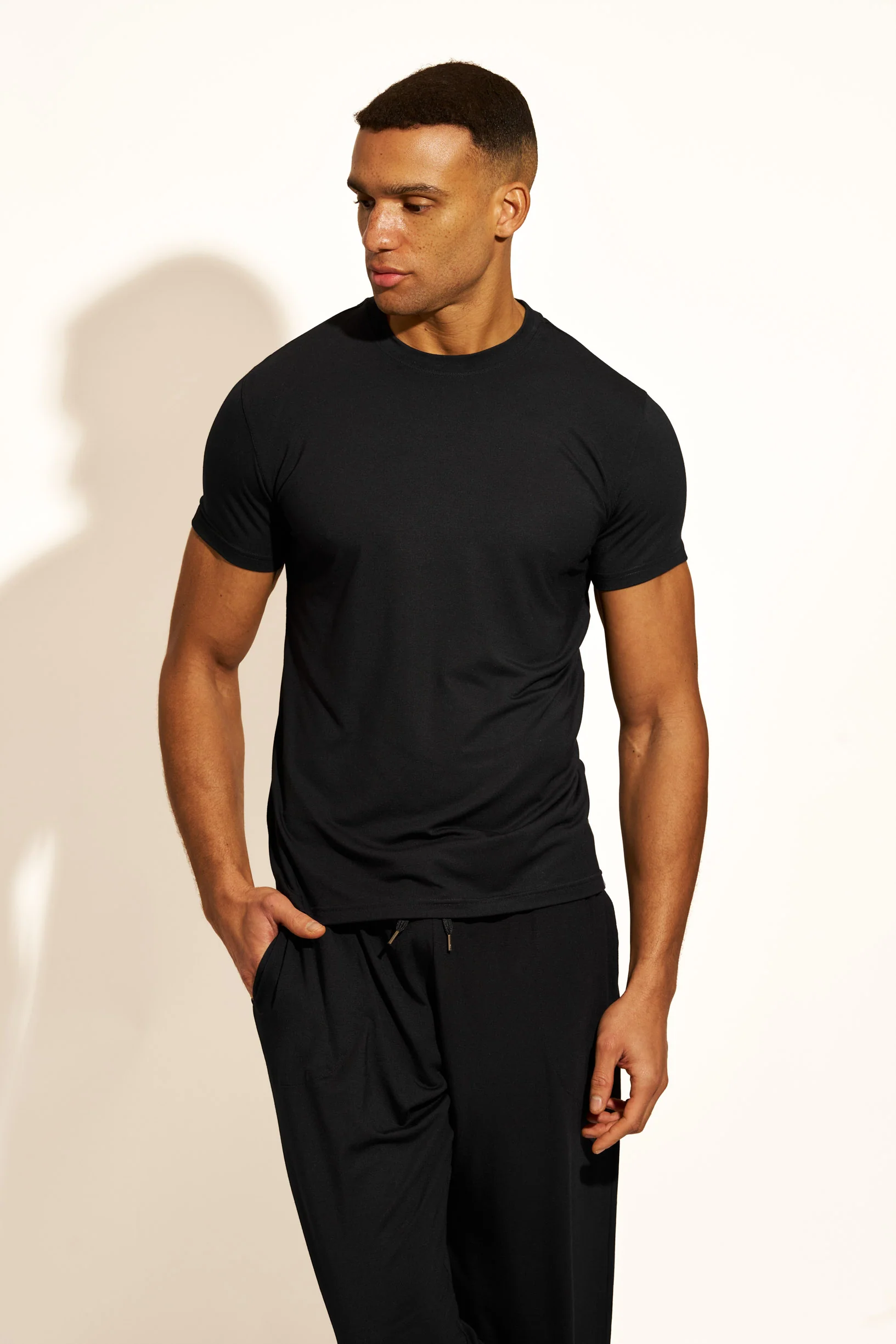 PREMIUM LOUNGEWEAR T-SHIRT - BLACK - Image 4