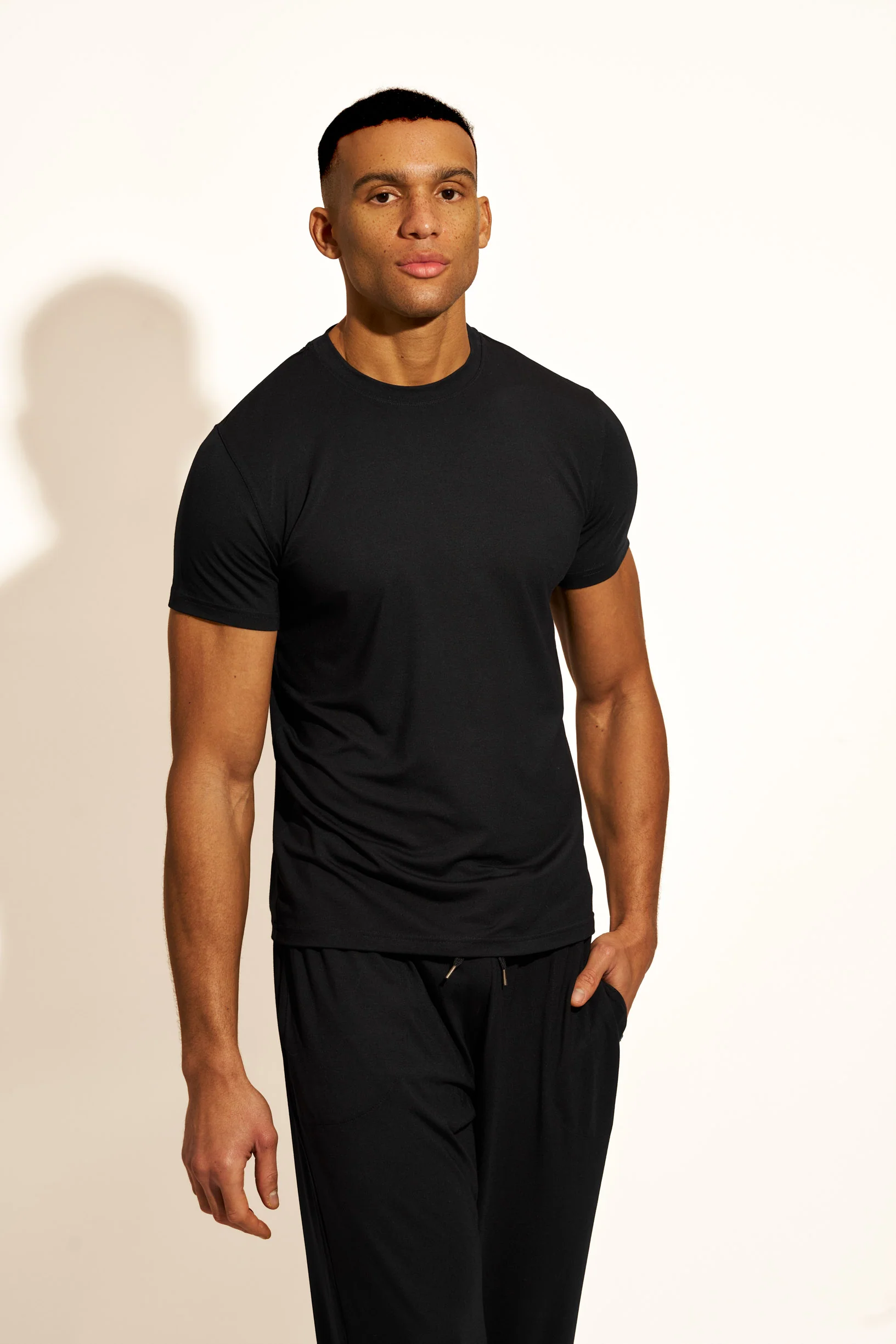 PREMIUM LOUNGEWEAR T-SHIRT - BLACK - Image 5