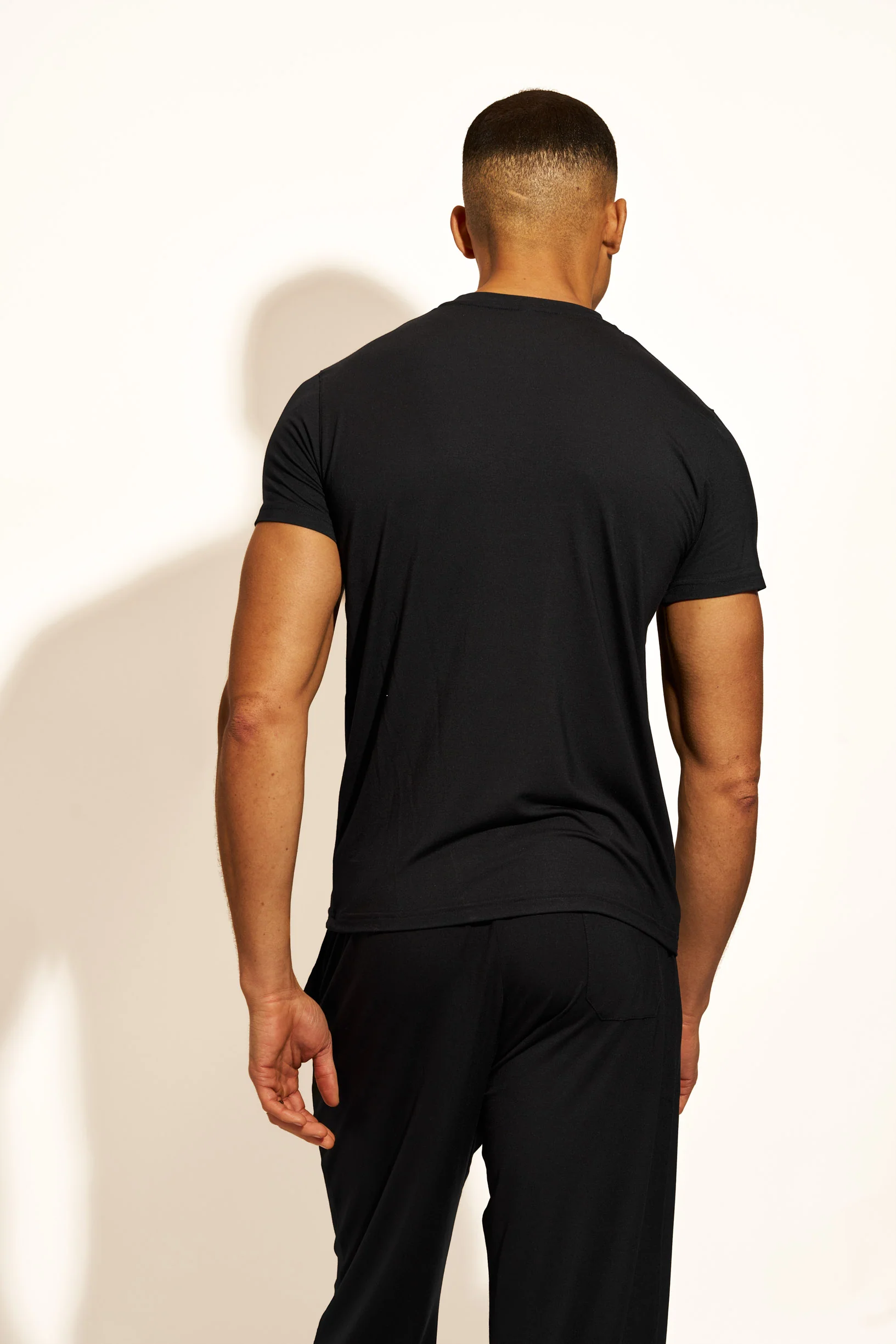PREMIUM LOUNGEWEAR T-SHIRT - BLACK - Image 8