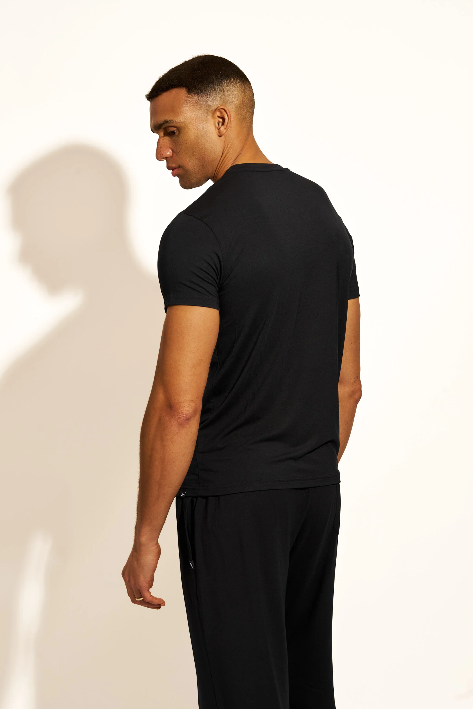 PREMIUM LOUNGEWEAR T-SHIRT - BLACK - Image 9