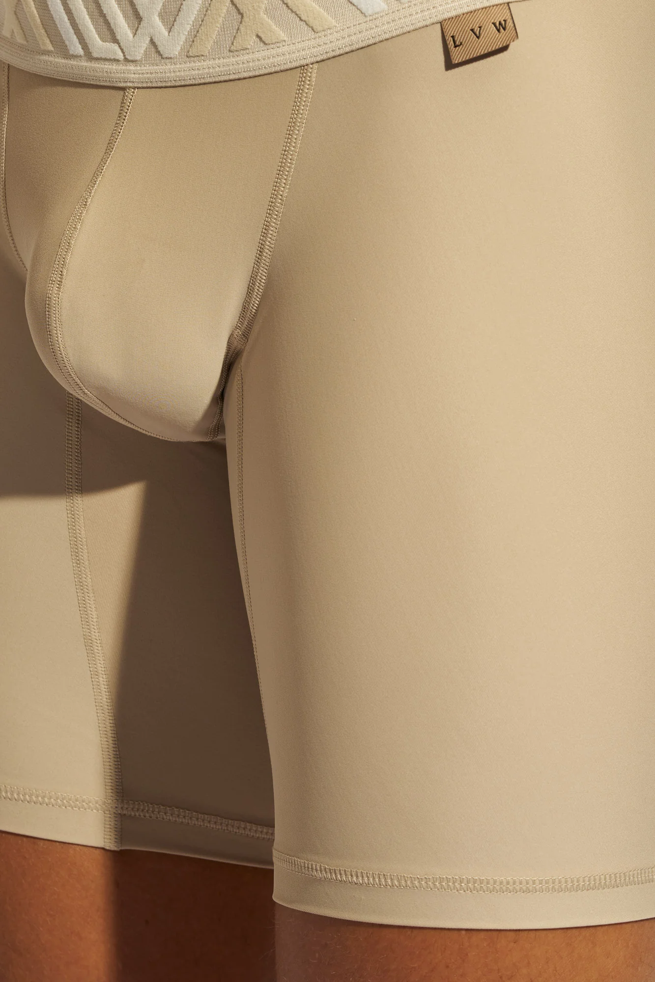 SIGNATURE HYBRID BIKER SHORT - CAMEL - Image 8