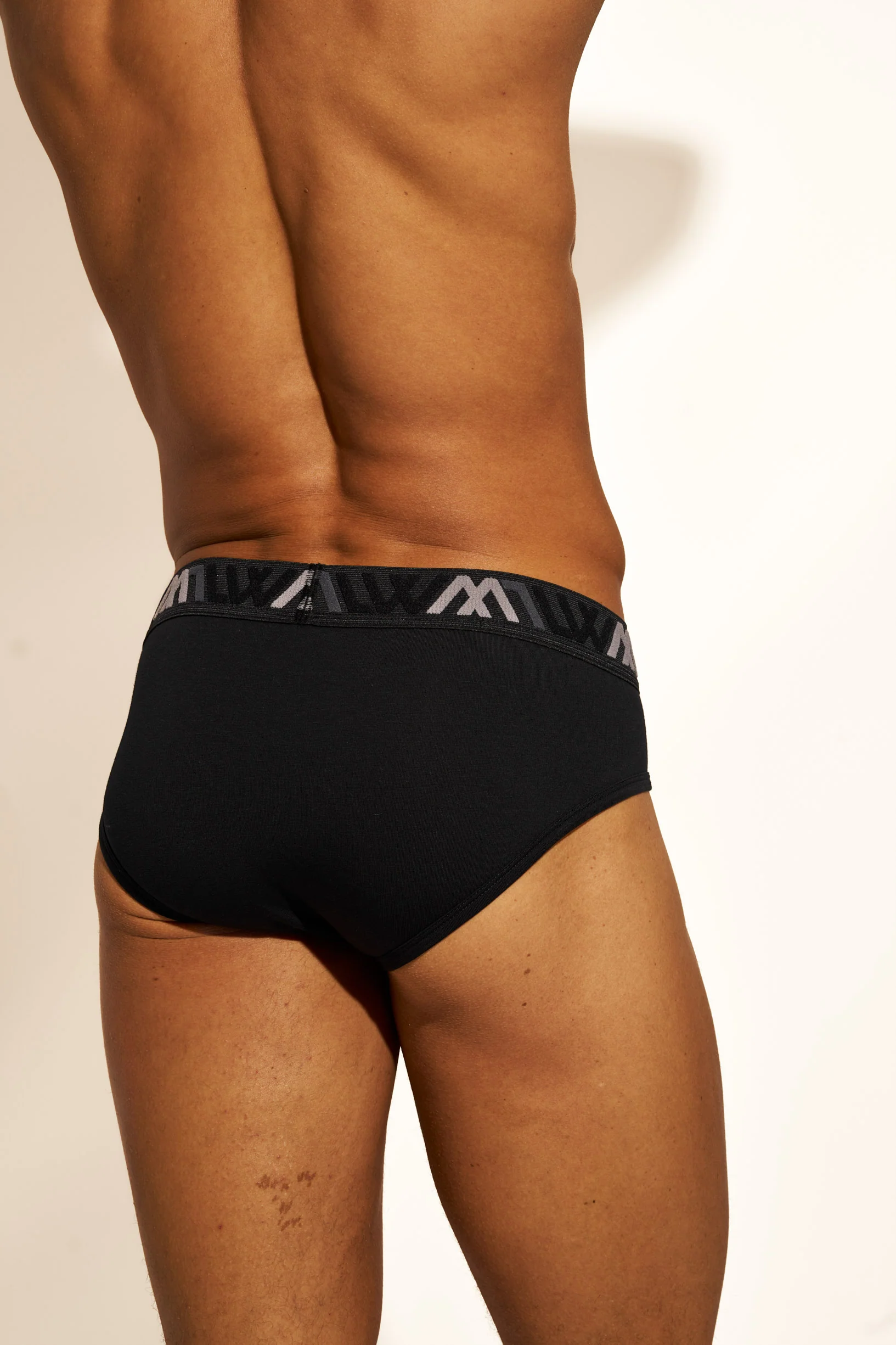 SIGNATURE ORGANIC COTTON BRIEF - BLACK - Image 8