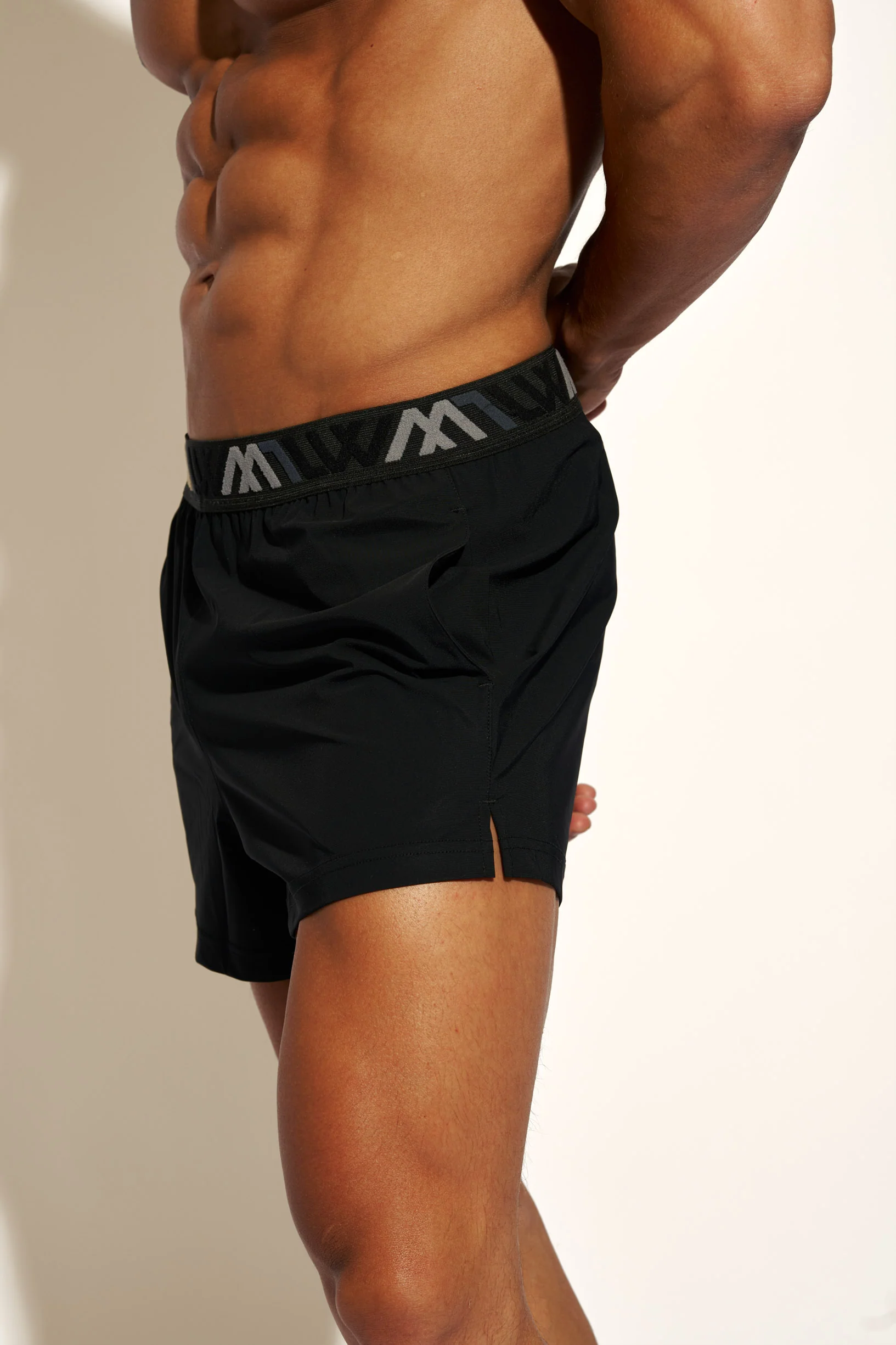 SIGNATURE SWIM SHORT - BLACK - Image 8